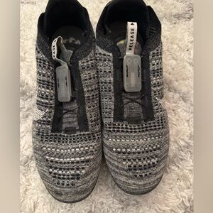 Nike Mens Vapormax Knit Shoes